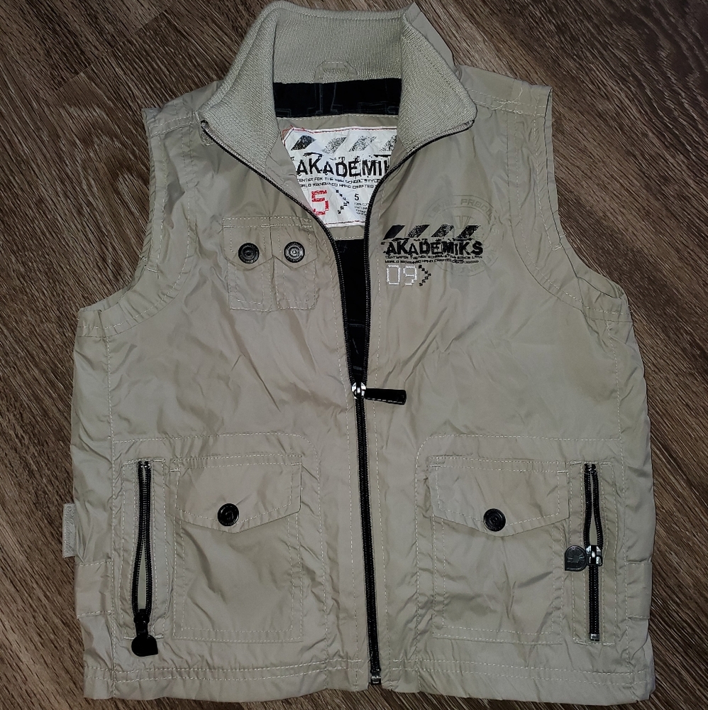 Akademiks Vest Size 5